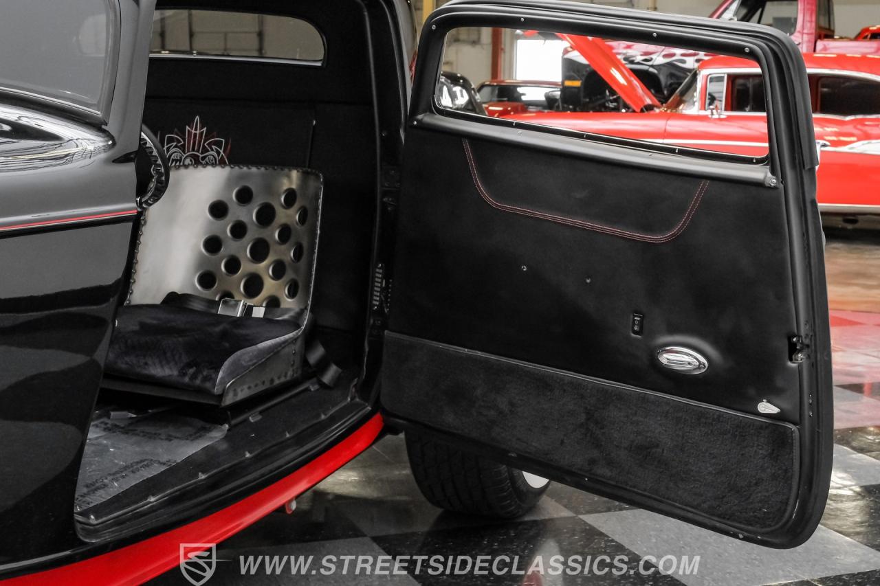 1932 Ford 3-Window Coupe