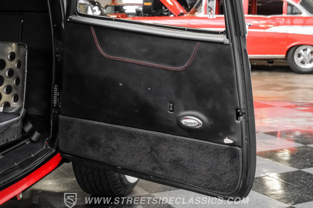 1932 Ford 3-Window Coupe