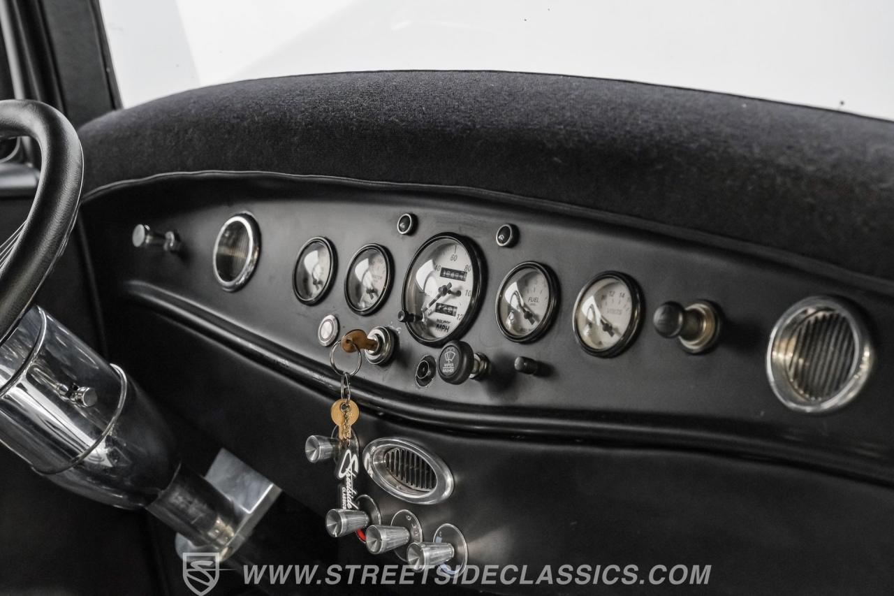 1932 Ford 3-Window Coupe