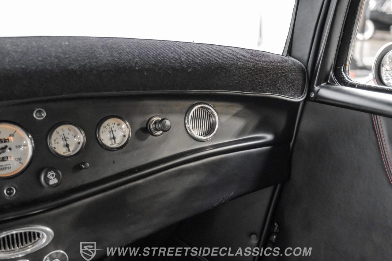 1932 Ford 3-Window Coupe