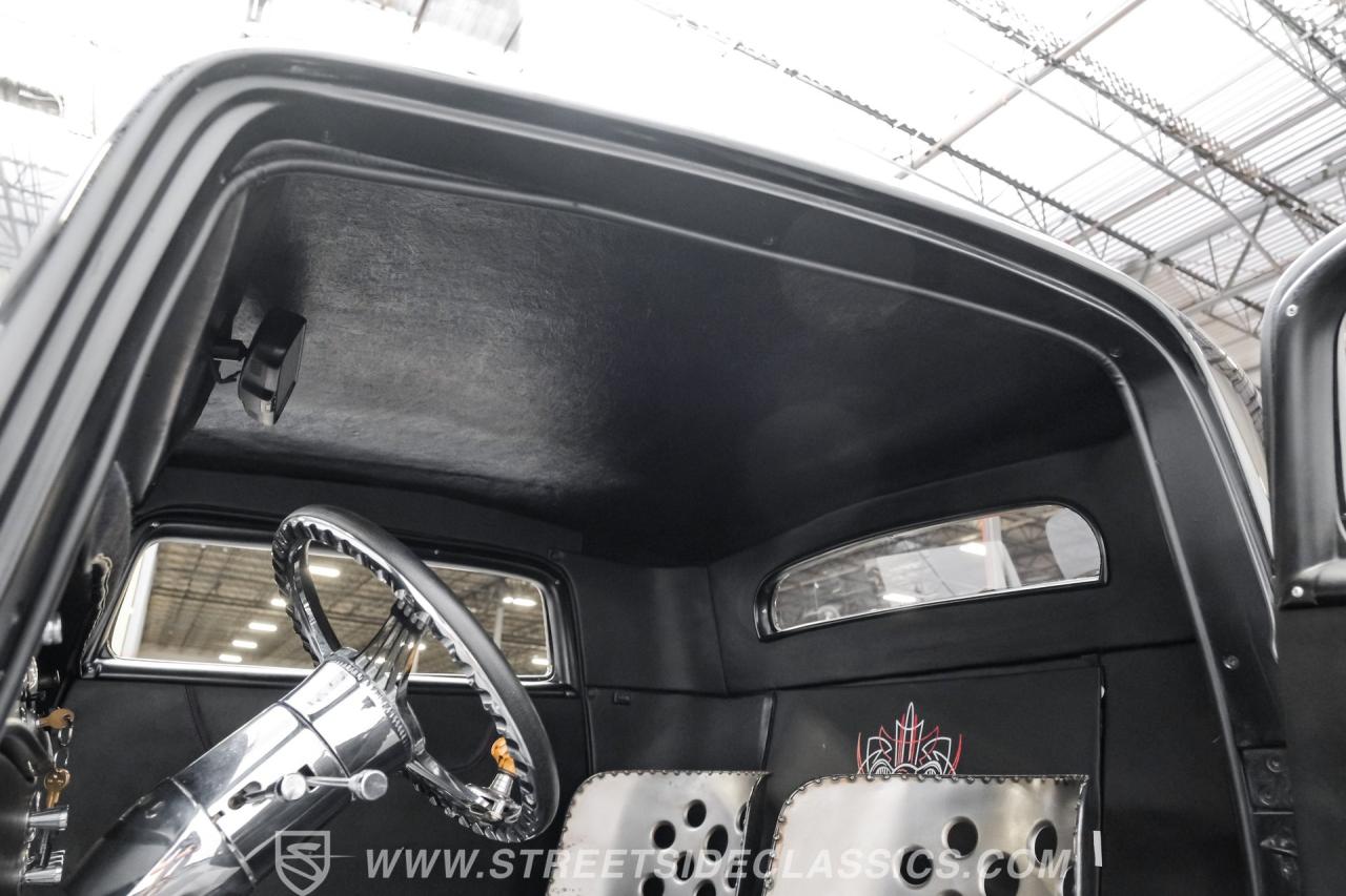 1932 Ford 3-Window Coupe