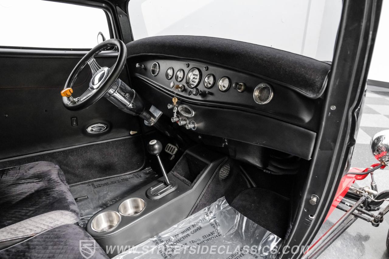 1932 Ford 3-Window Coupe