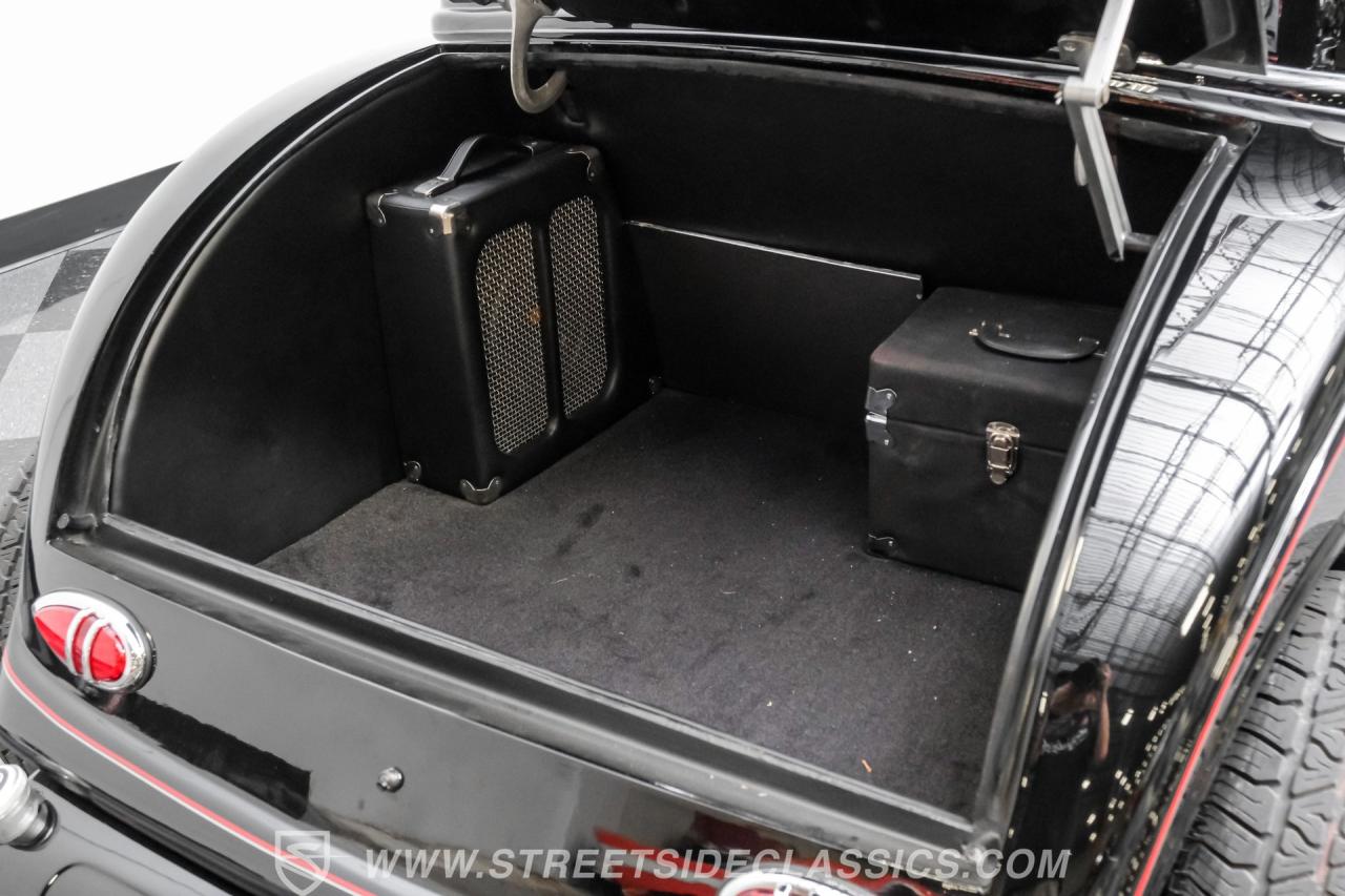 1932 Ford 3-Window Coupe