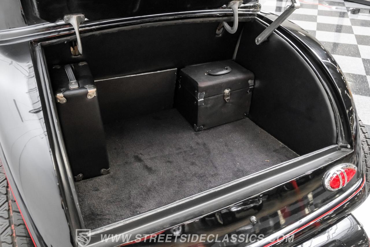 1932 Ford 3-Window Coupe