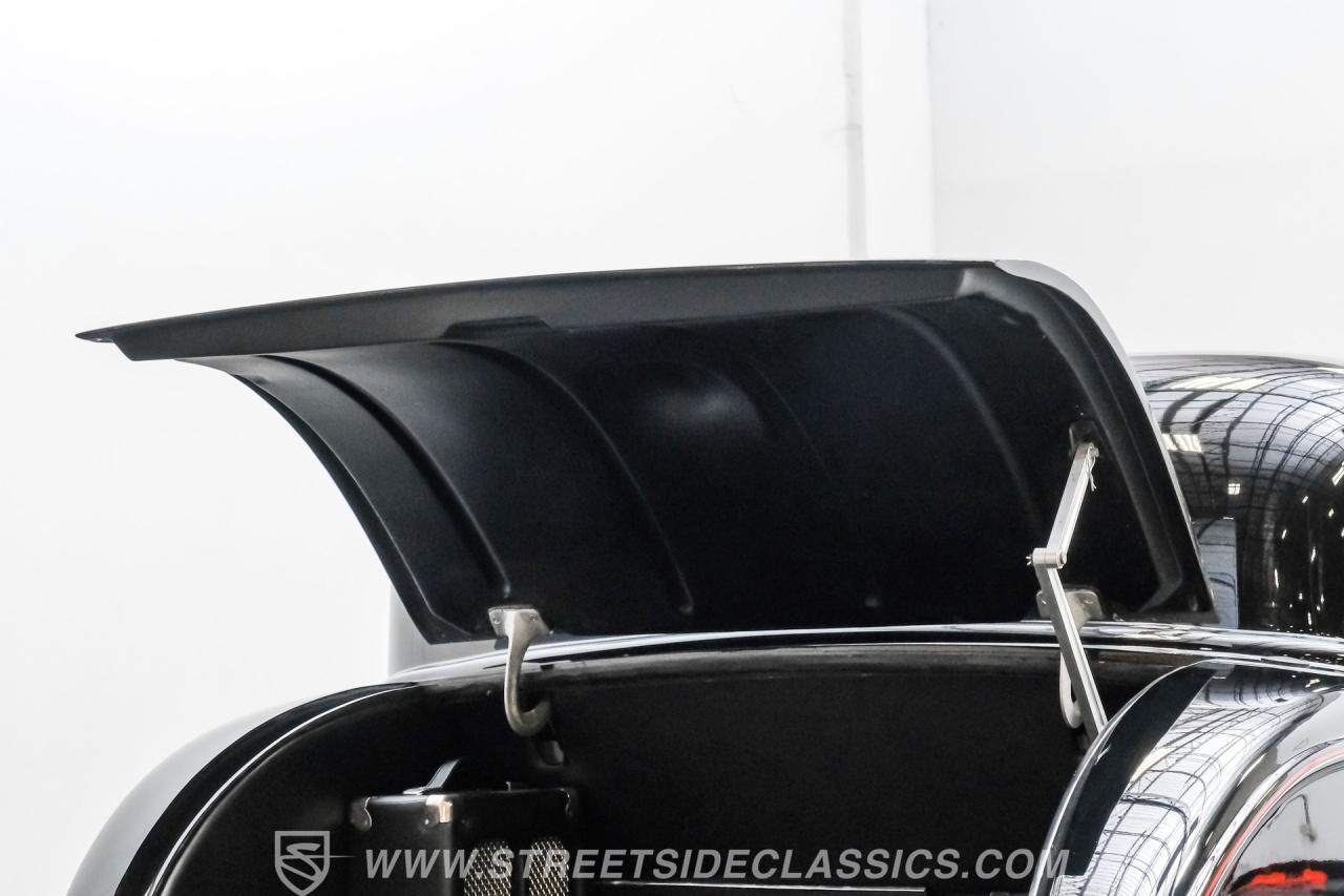 1932 Ford 3-Window Coupe