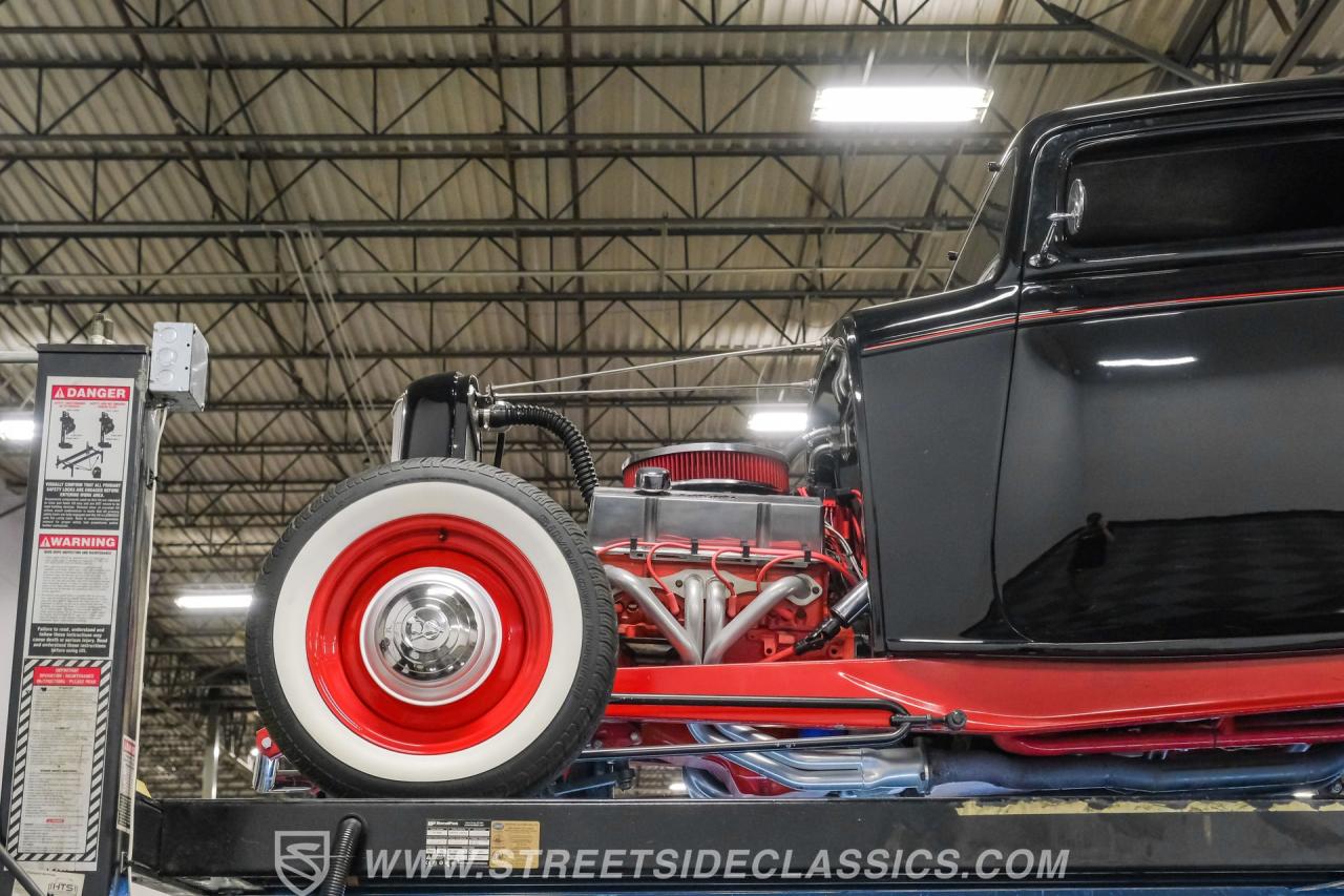 1932 Ford 3-Window Coupe