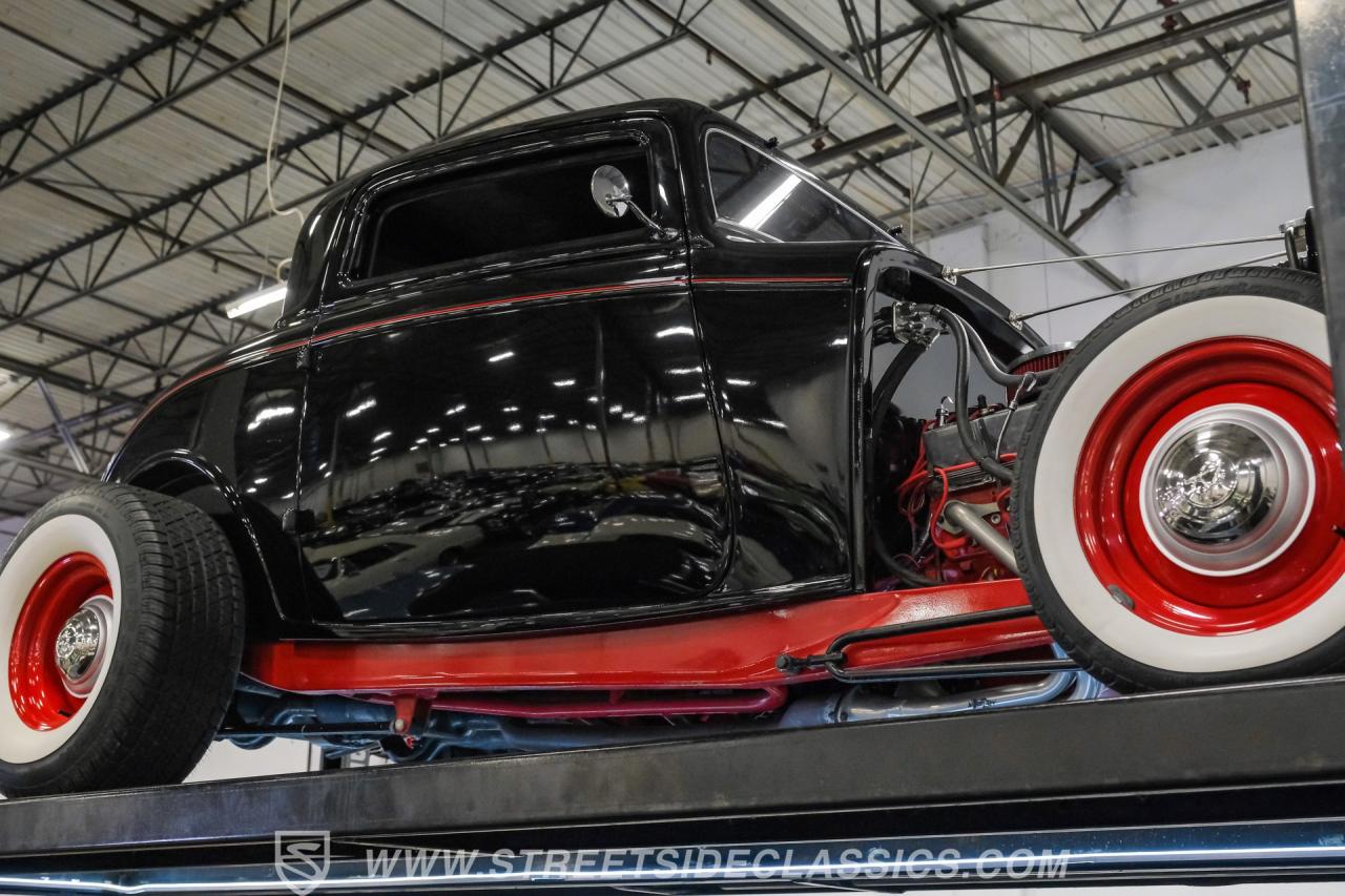 1932 Ford 3-Window Coupe