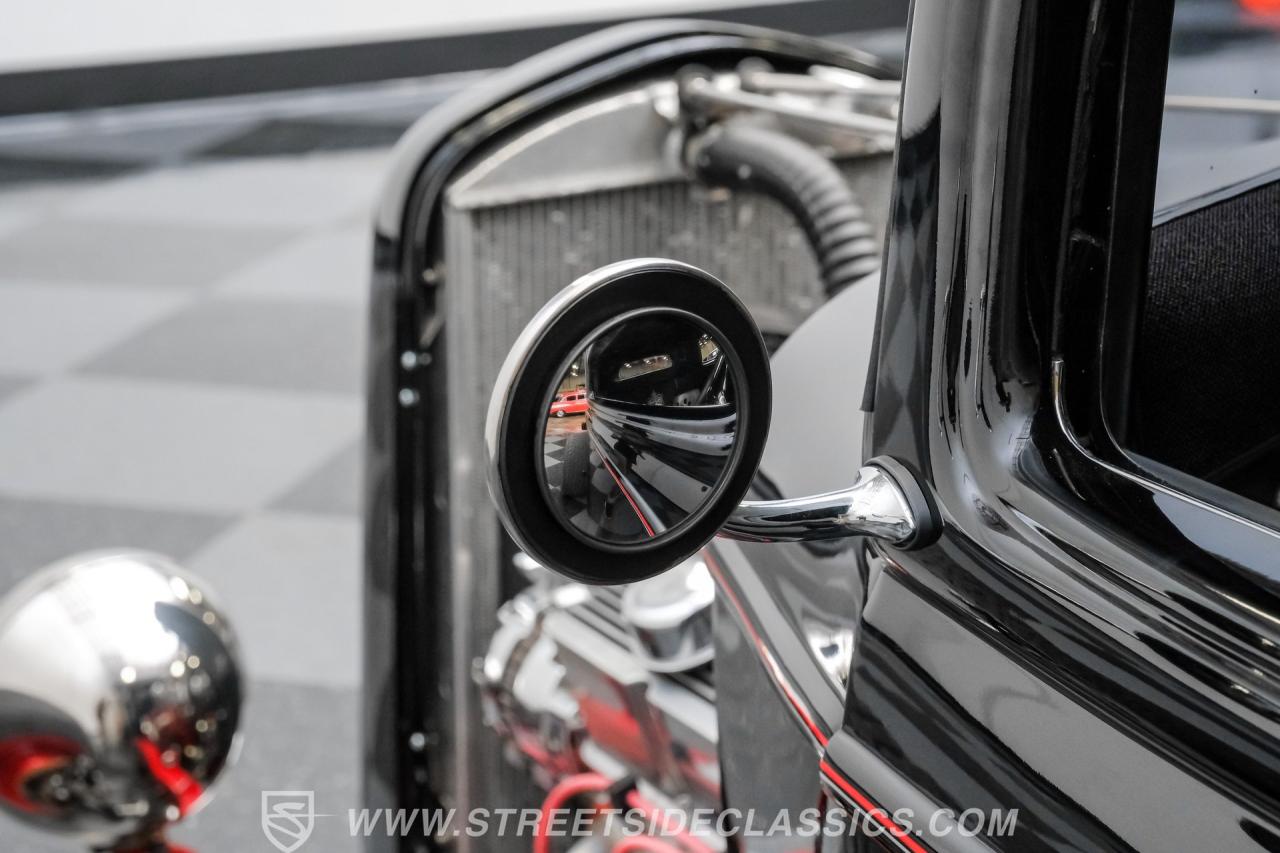 1932 Ford 3-Window Coupe