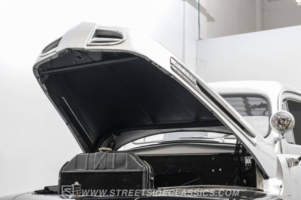 1950 Ford F-3 Flatbed