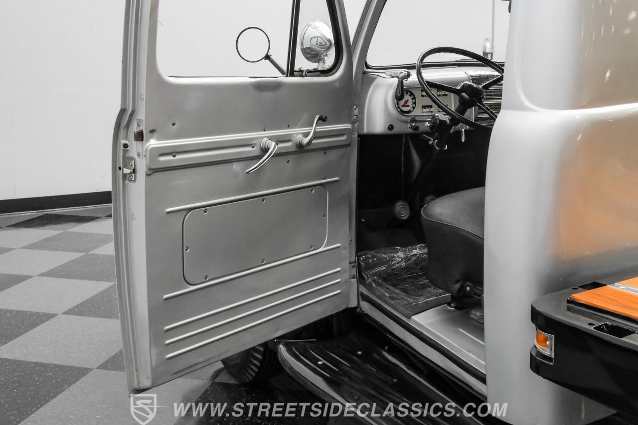 1950 Ford F-3 Flatbed