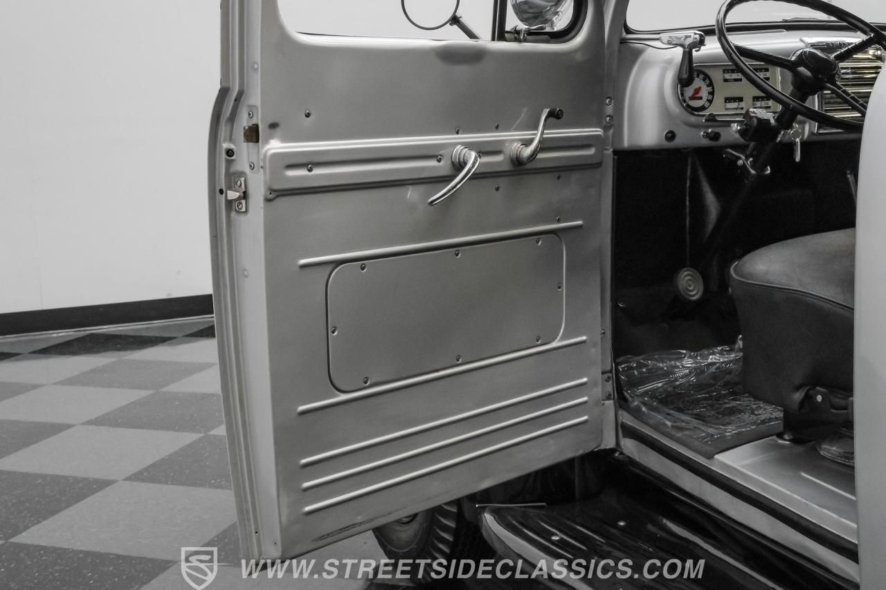 1950 Ford F-3 Flatbed