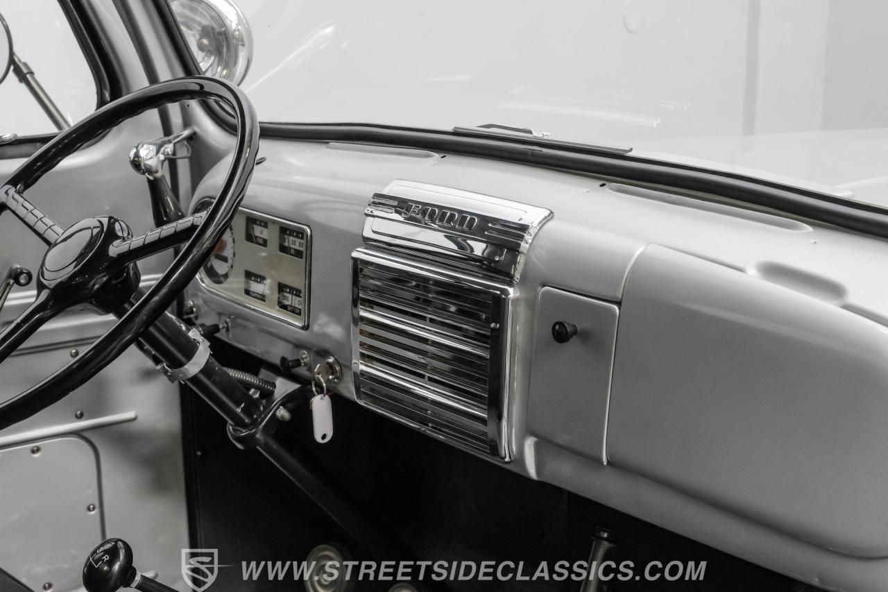 1950 Ford F-3 Flatbed