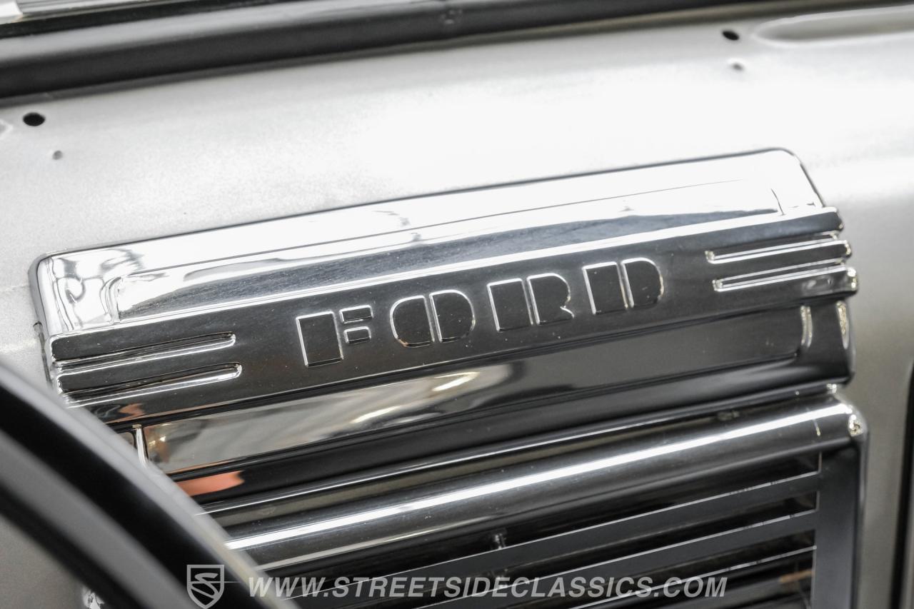 1950 Ford F-3 Flatbed