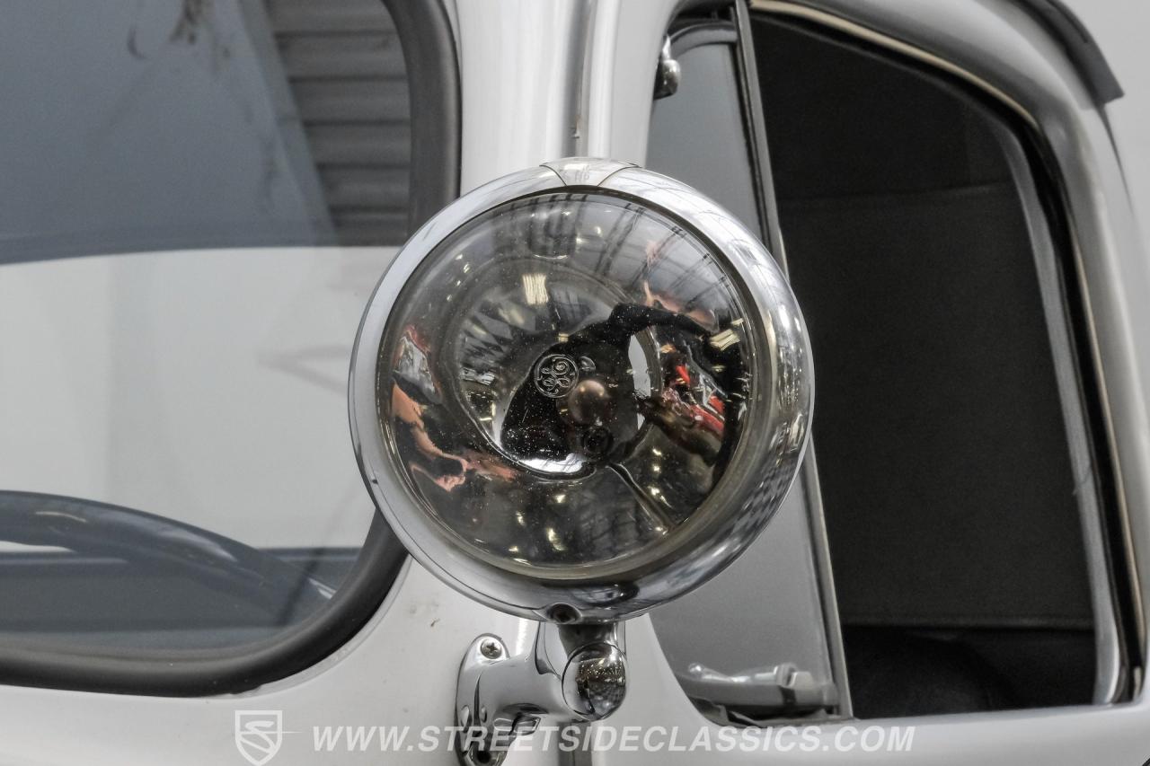 1950 Ford F-3 Flatbed