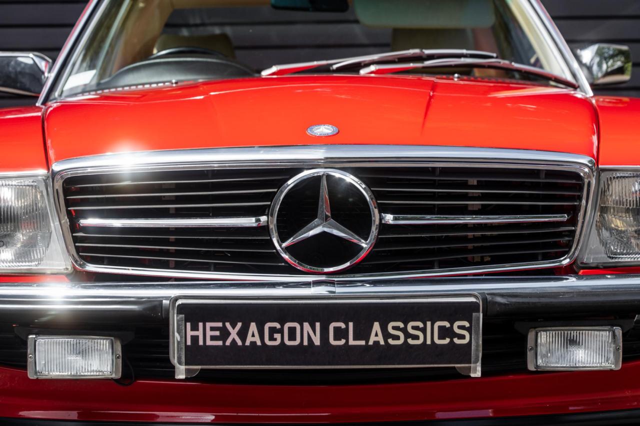 1989 Mercedes - Benz 300SL (R107)