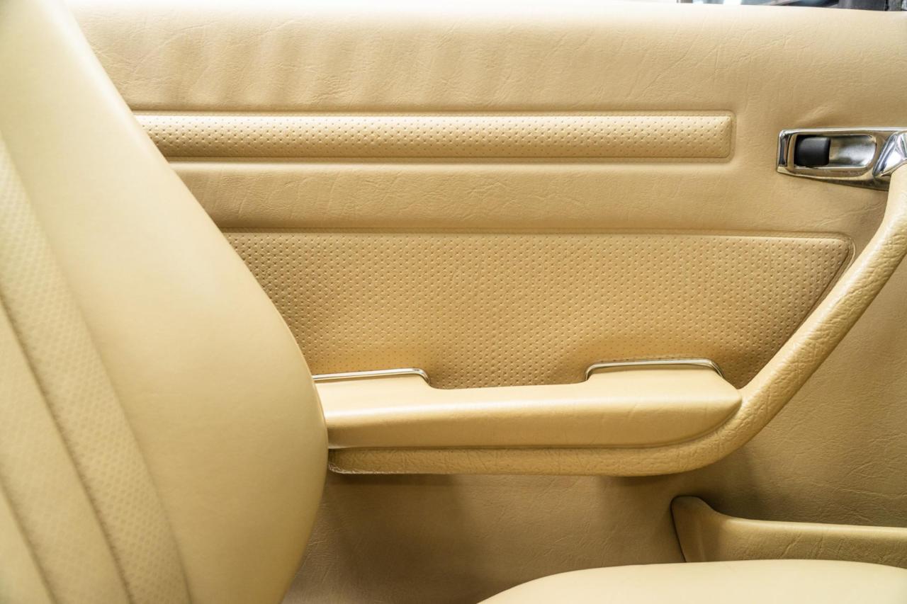 1989 Mercedes - Benz 300SL (R107)