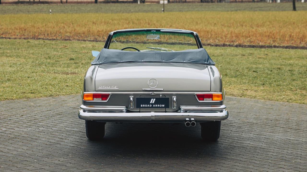 1967 Mercedes - Benz 250 SE Cabriolet