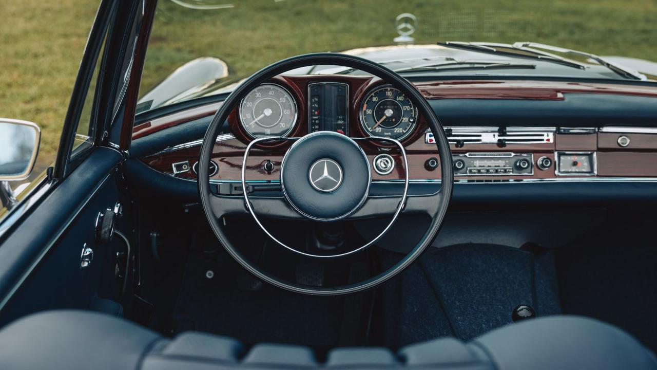 1967 Mercedes - Benz 250 SE Cabriolet