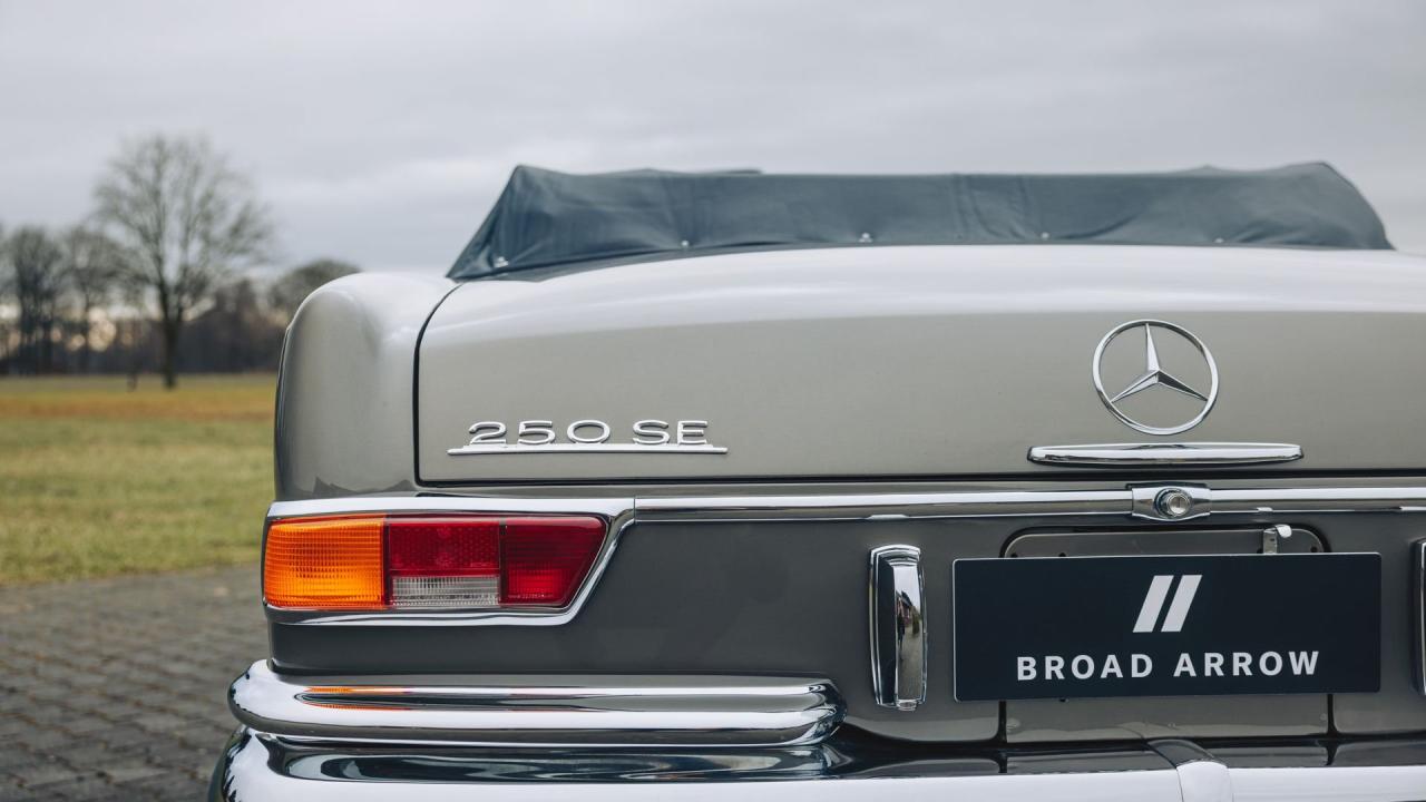 1967 Mercedes - Benz 250 SE Cabriolet