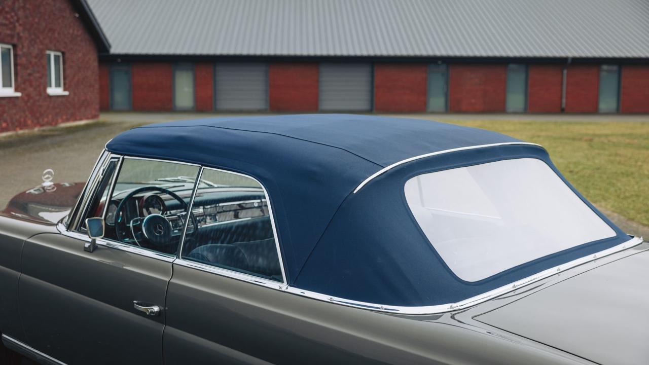 1967 Mercedes - Benz 250 SE Cabriolet
