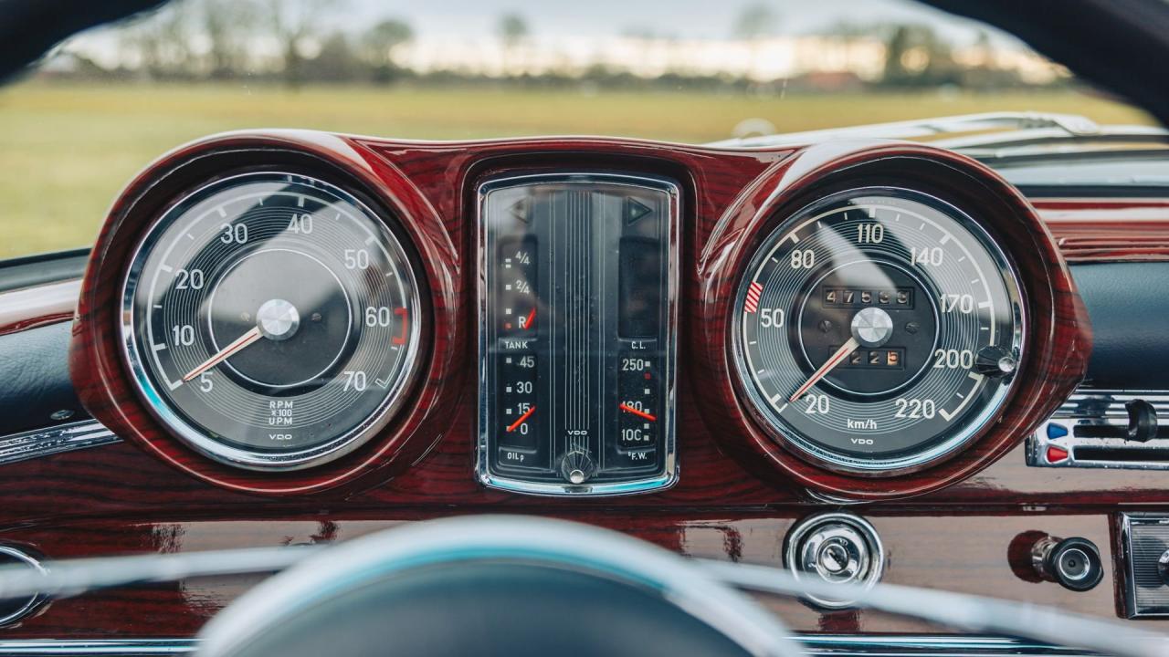 1967 Mercedes - Benz 250 SE Cabriolet