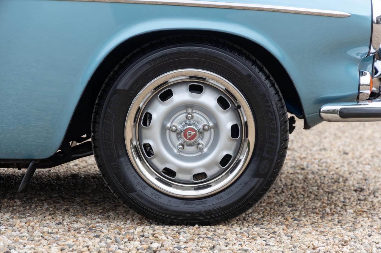 1972 Volvo P1800 ES Overdrive