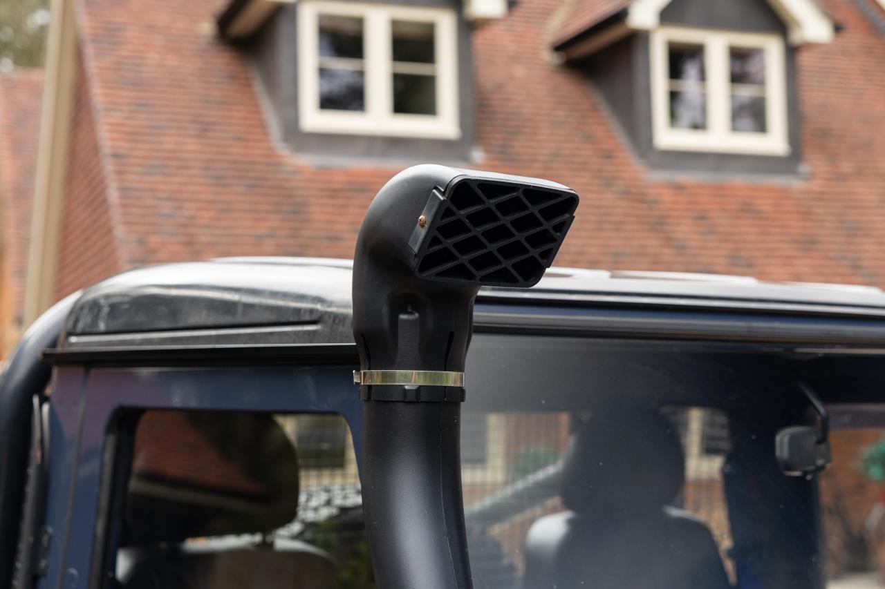 2010 Land Rover Defender 90 Pick-up