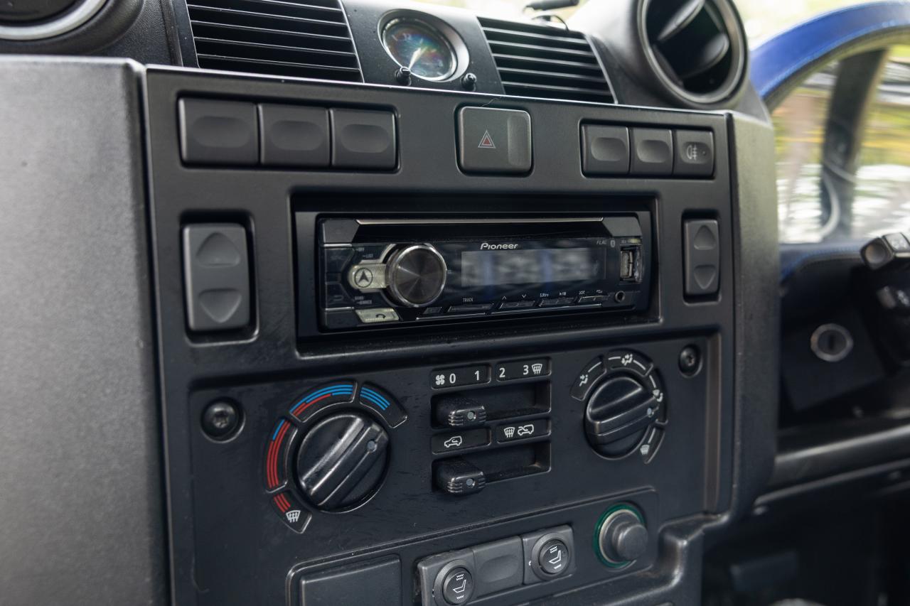 2010 Land Rover Defender 90 Pick-up