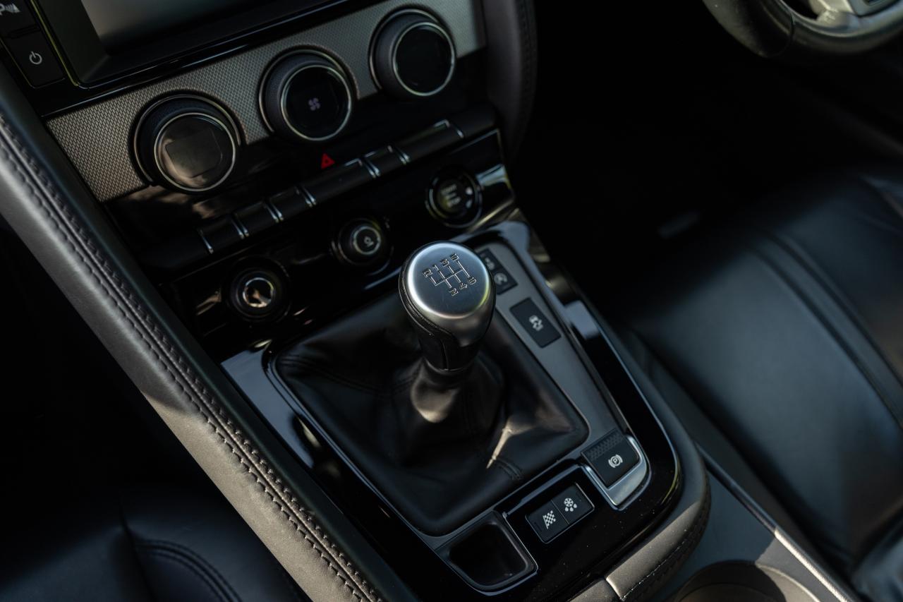 2016 Jaguar F-Type 3.0 Coup&eacute;