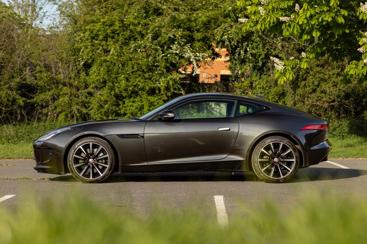 2016 Jaguar F-Type 3.0 Coup&eacute;