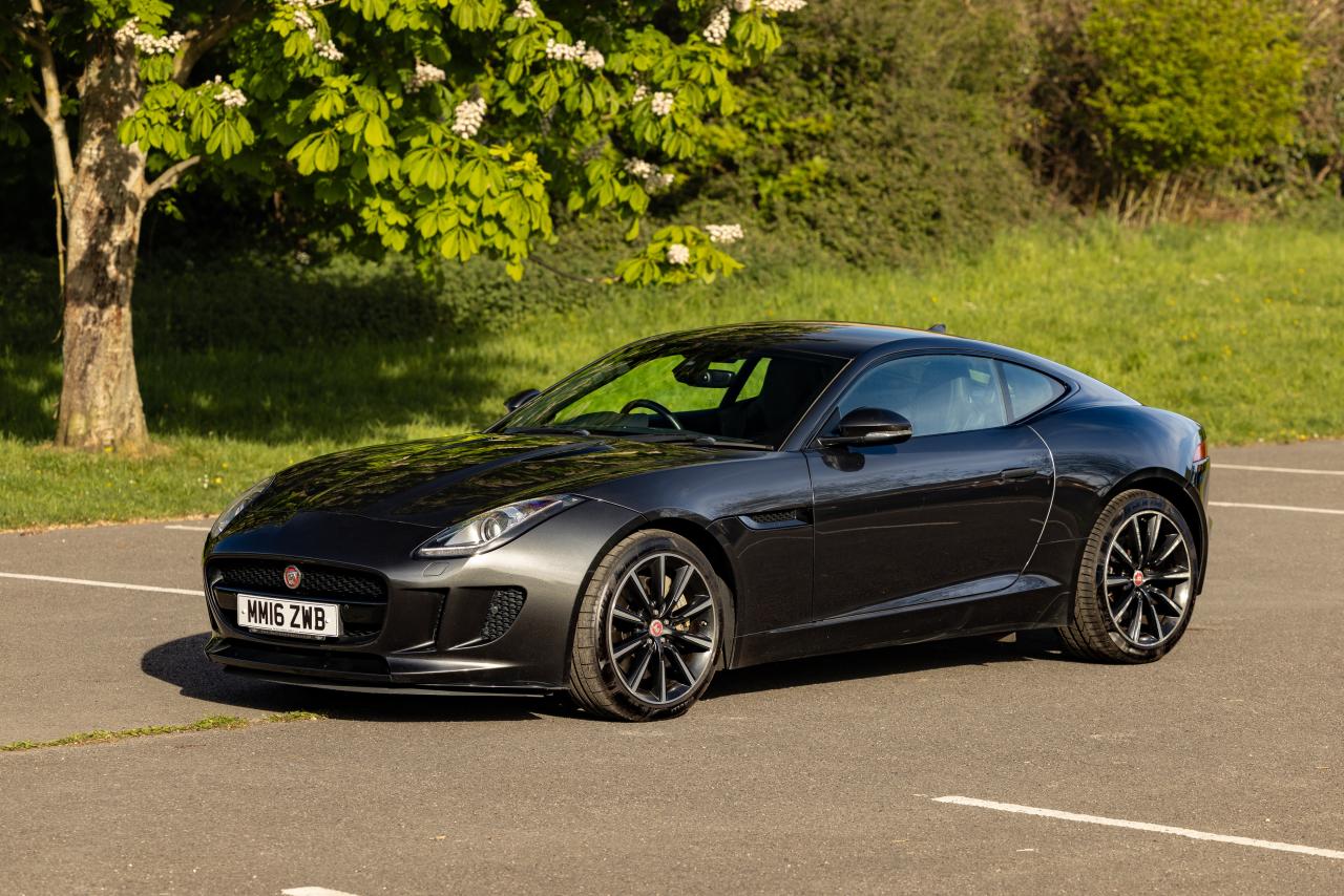 2016 Jaguar F-Type 3.0 Coup&eacute;
