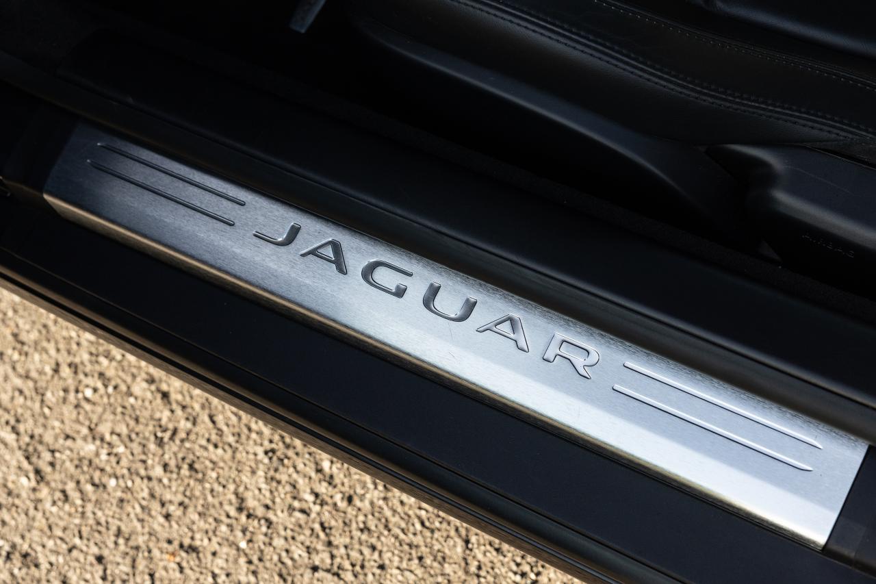 2016 Jaguar F-Type 3.0 Coup&eacute;