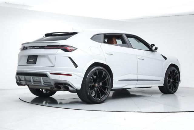 2020 Lamborghini Urus