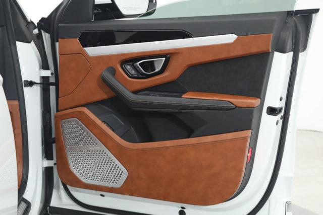 2020 Lamborghini Urus