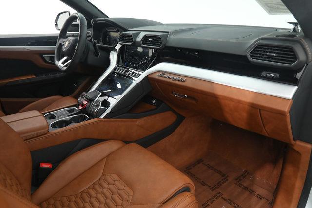 2020 Lamborghini Urus