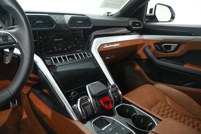 2020 Lamborghini Urus