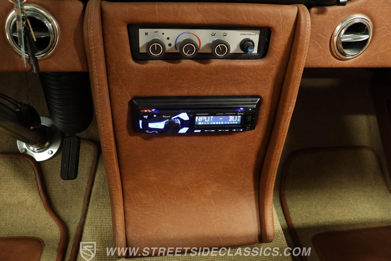 1952 Chevrolet 3100 5 Window Restomod