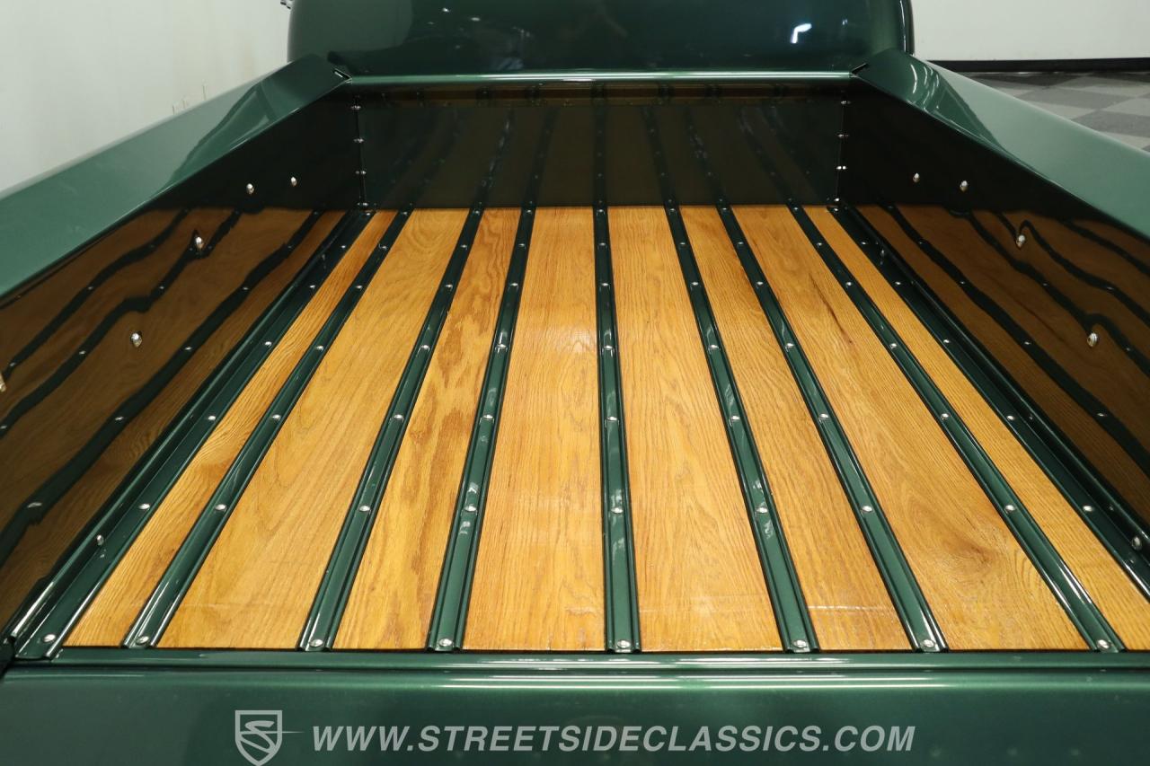 1952 Chevrolet 3100 5 Window Restomod