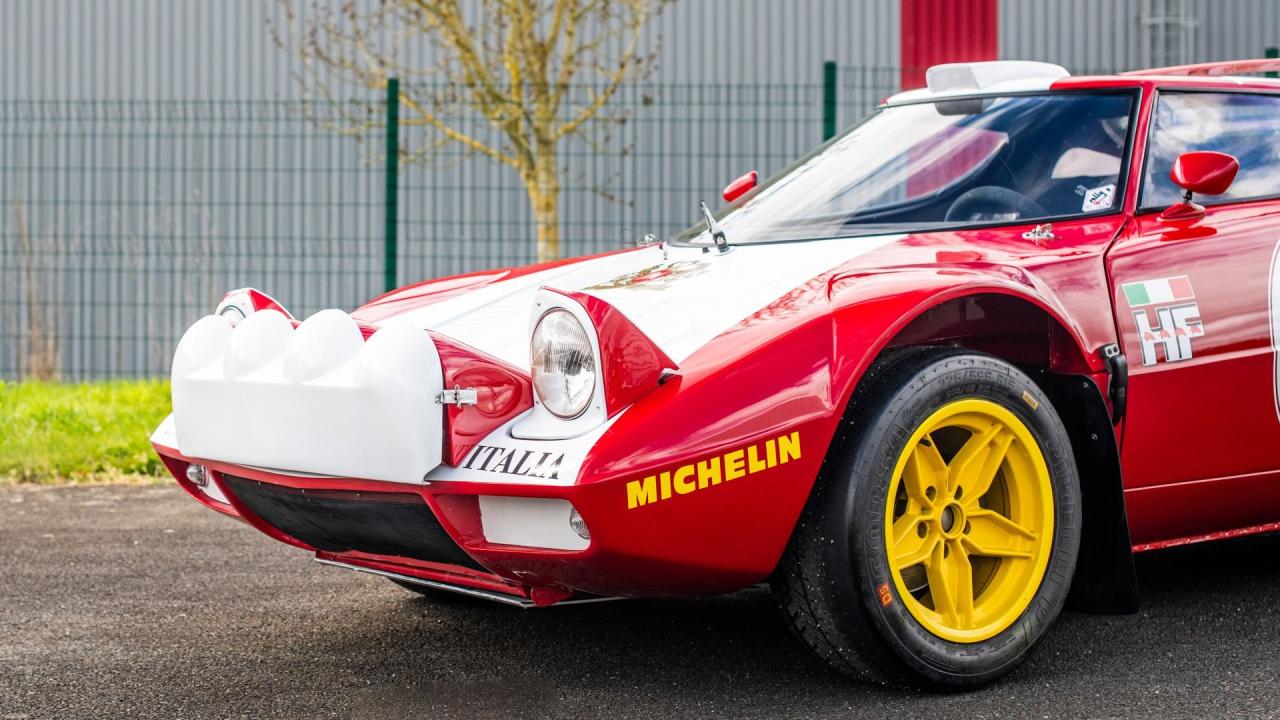 1975 Lancia Stratos HF Stradale Group 4 Specification