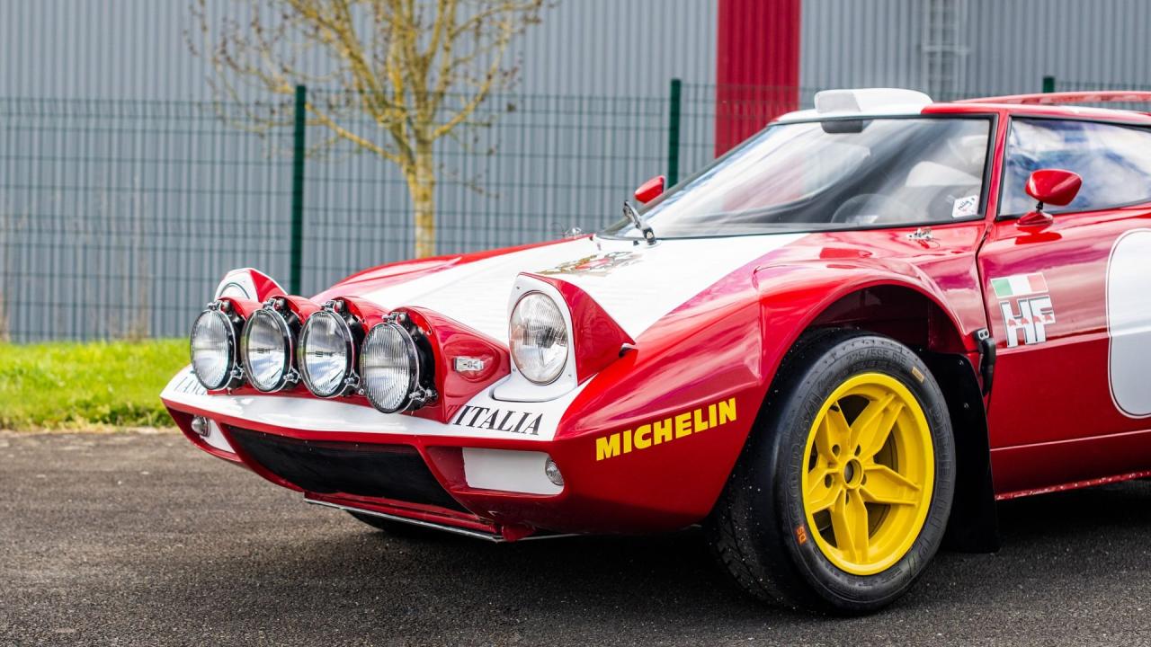 1975 Lancia Stratos HF Stradale Group 4 Specification