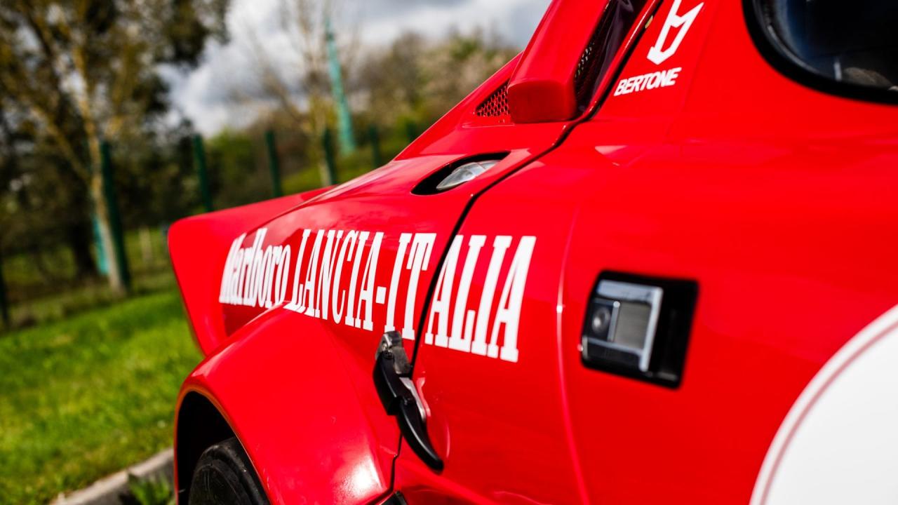 1975 Lancia Stratos HF Stradale Group 4 Specification