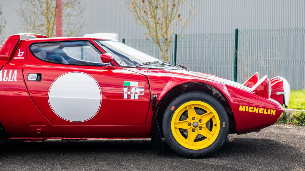 1975 Lancia Stratos HF Stradale Group 4 Specification