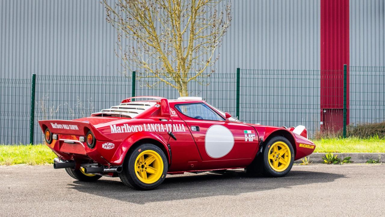 1975 Lancia Stratos HF Stradale Group 4 Specification