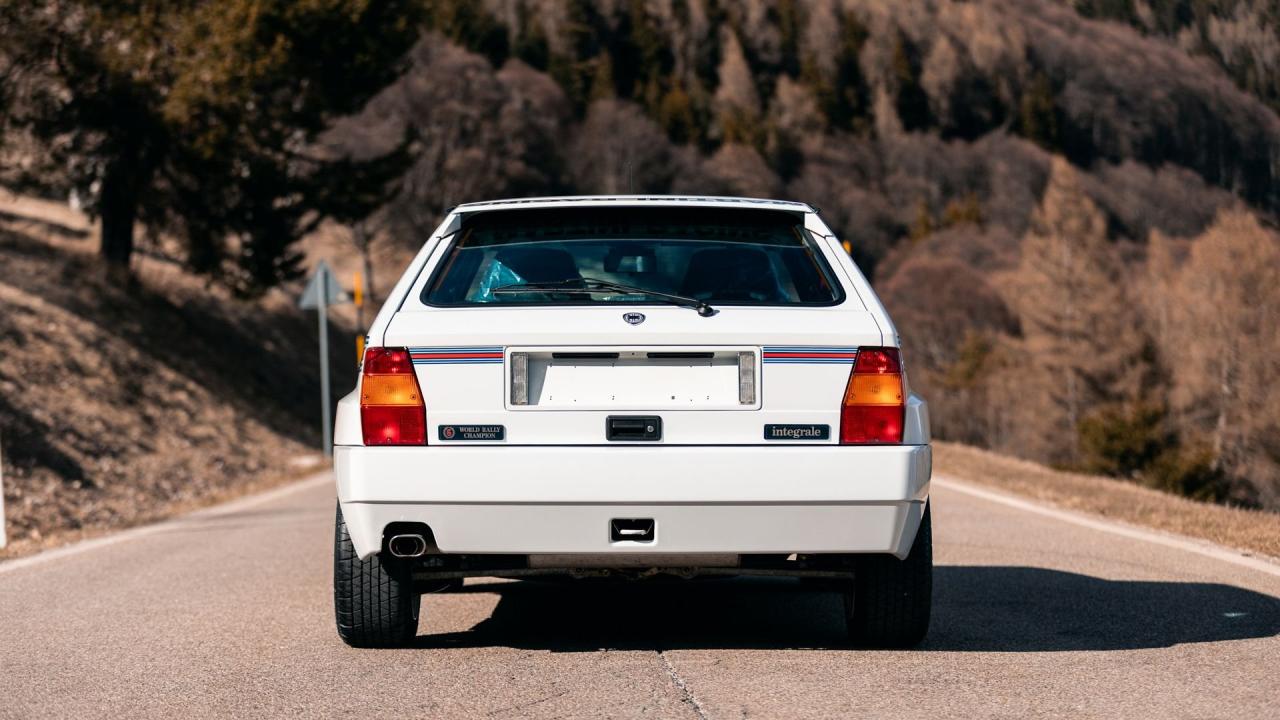 1992 Lancia Delta HF Integrale Evoluzione "Martini 6"