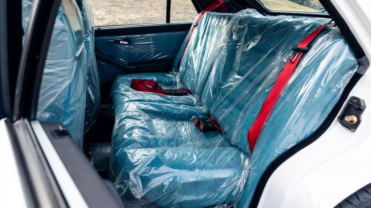 1992 Lancia Delta HF Integrale Evoluzione "Martini 6"