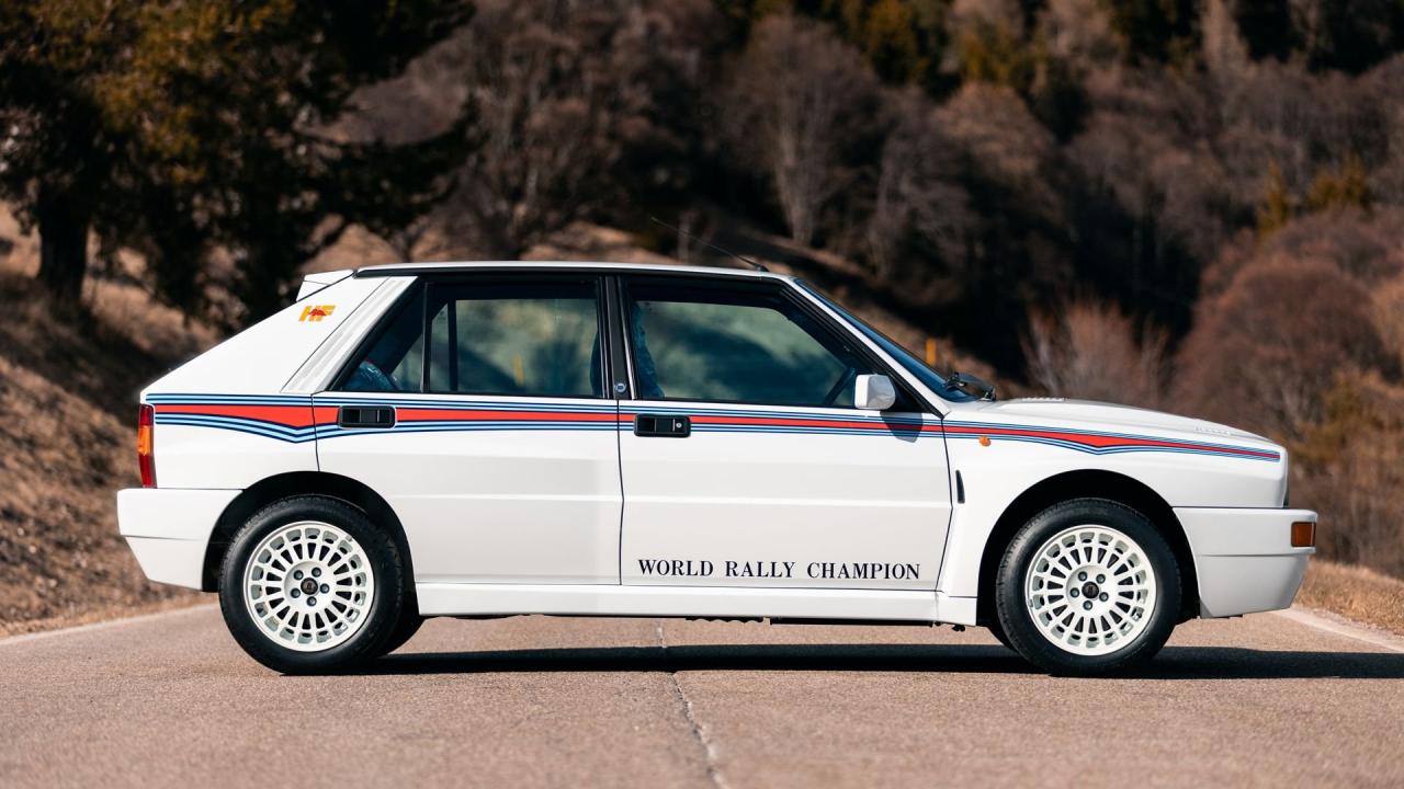 1992 Lancia Delta HF Integrale Evoluzione "Martini 6"