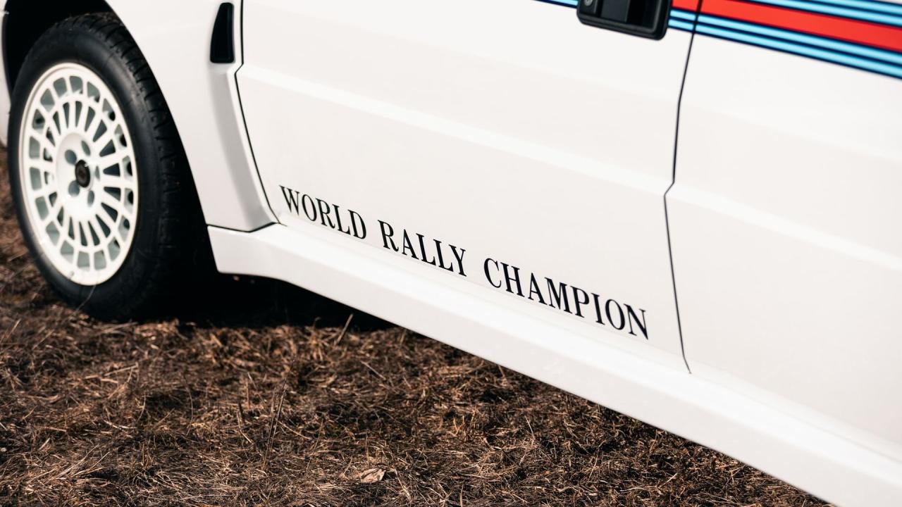 1992 Lancia Delta HF Integrale Evoluzione "Martini 6"