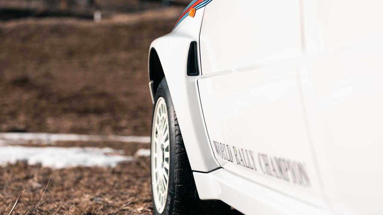 1992 Lancia Delta HF Integrale Evoluzione "Martini 6"