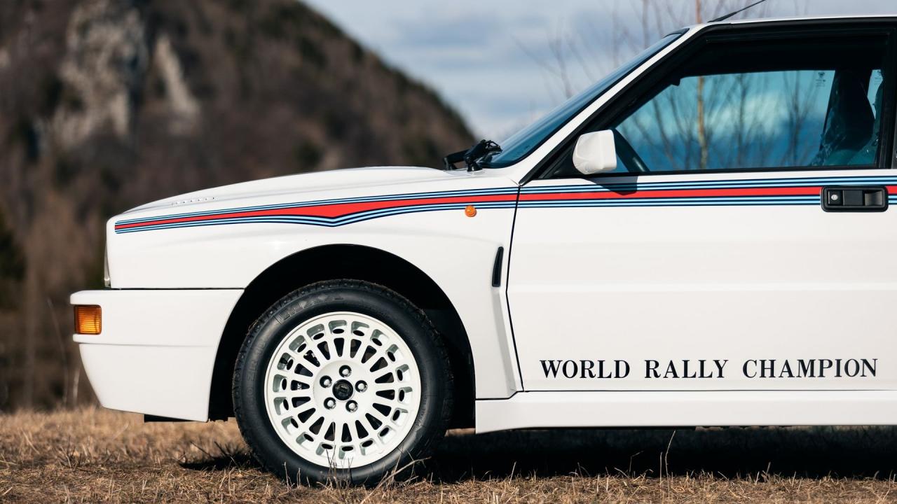 1992 Lancia Delta HF Integrale Evoluzione "Martini 6"
