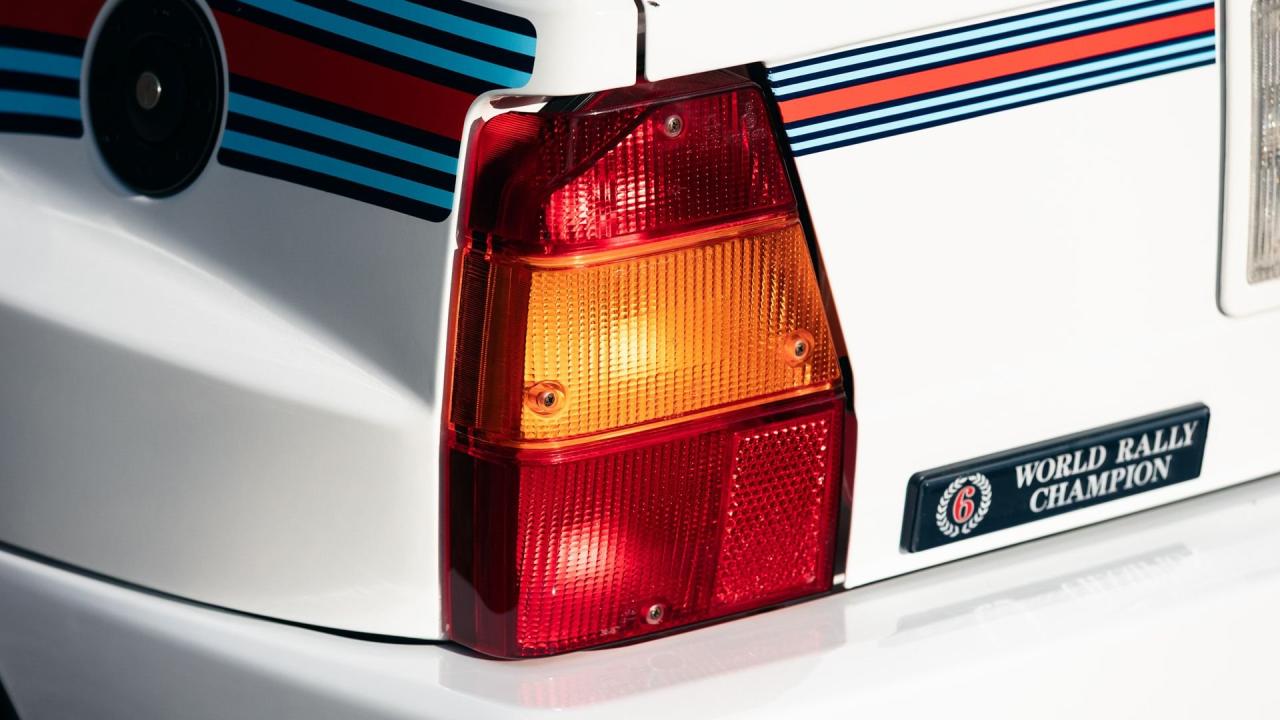 1992 Lancia Delta HF Integrale Evoluzione "Martini 6"